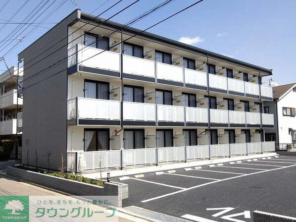 レオパレスプレジオの物件外観写真